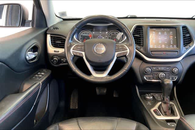 Thumbnail: 2016 Jeep Cherokee - 16