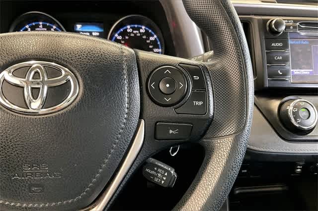 Thumbnail: 2017 Toyota RAV4 - 28