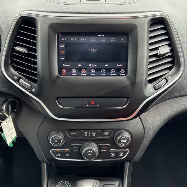 Thumbnail: 2019 Jeep Cherokee - 9