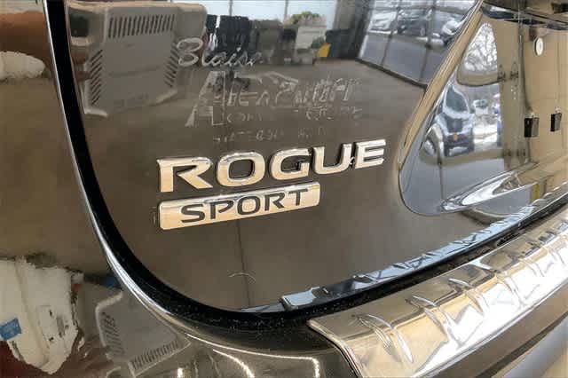 Thumbnail: 2018 Nissan Rogue Sport - 35