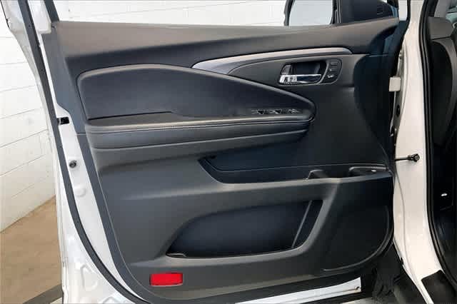 Thumbnail: 2023 Honda Ridgeline - 30