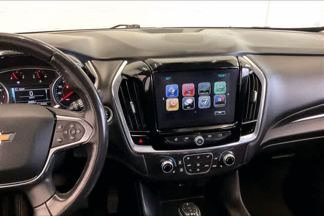 Thumbnail: 2018 Chevrolet Traverse - 17