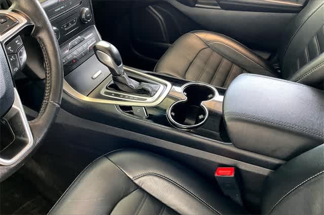 Thumbnail: 2015 Ford Edge - 18