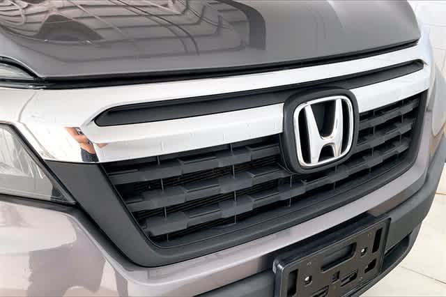 Thumbnail: 2019 Honda Ridgeline - 35