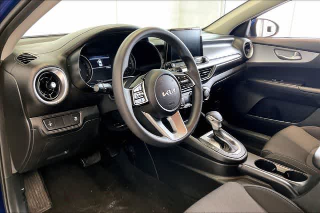 Thumbnail: 2023 Kia Forte - 3