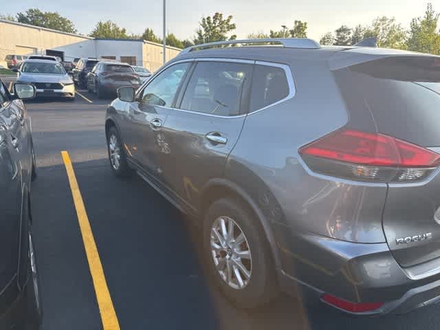 Thumbnail: 2017 Nissan Rogue - 7