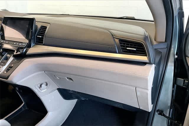Thumbnail: 2018 Honda Odyssey - 25