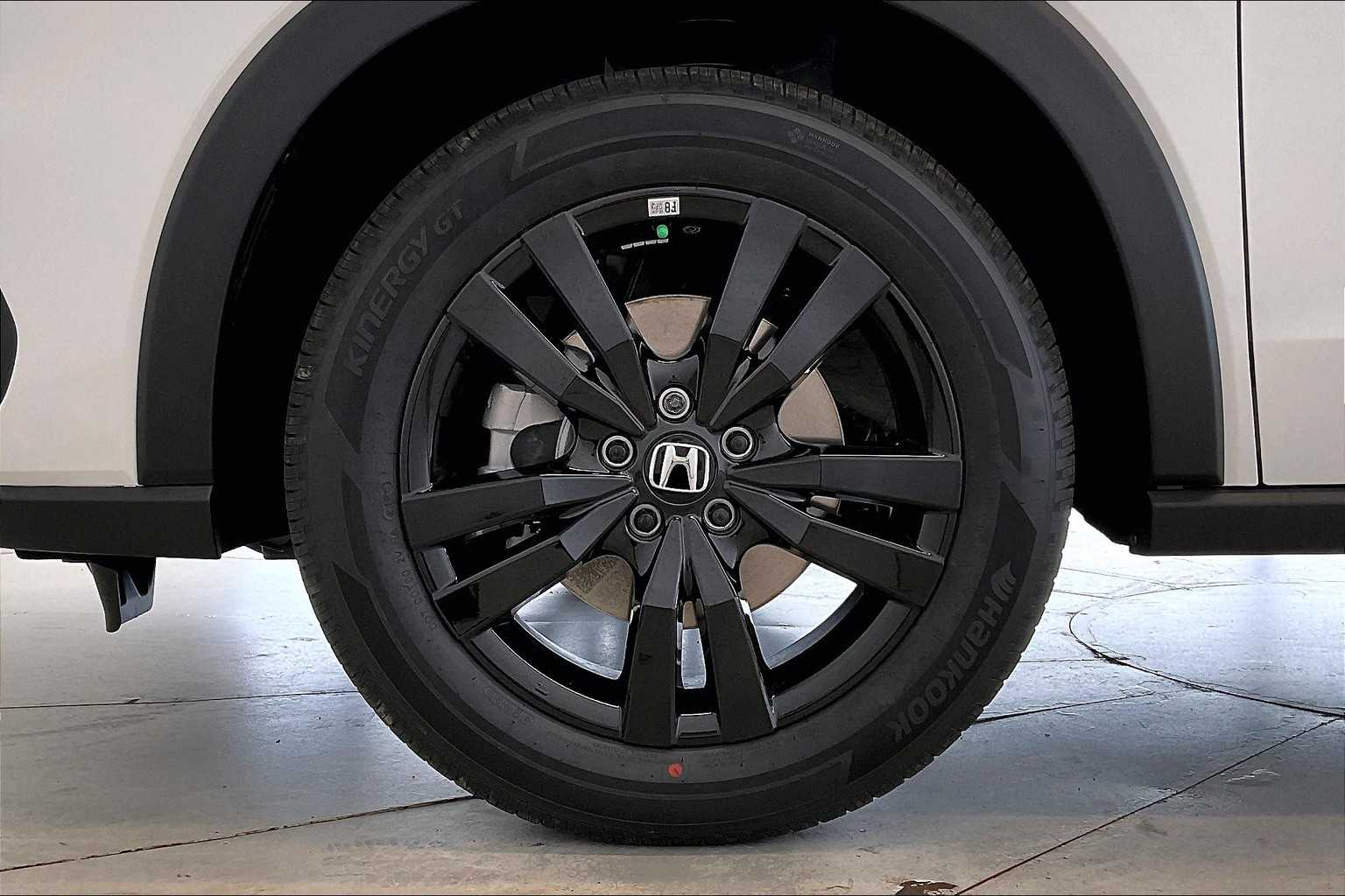 Thumbnail: 2026 Honda HR-V - 8