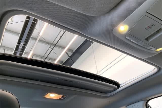 Thumbnail: 2018 Nissan Sentra - 34