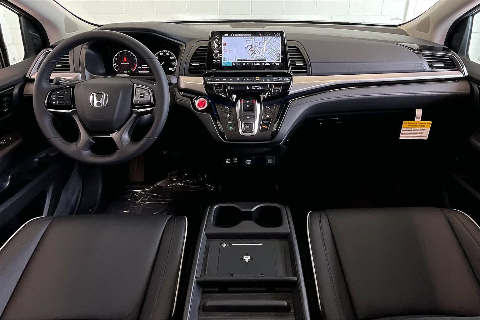 2025 Honda Odyssey Touring 10