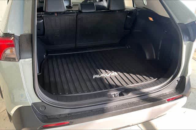 Thumbnail: 2019 Toyota RAV4 - 20