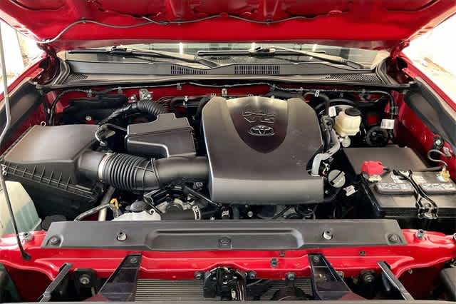 Thumbnail: 2022 Toyota Tacoma - 10