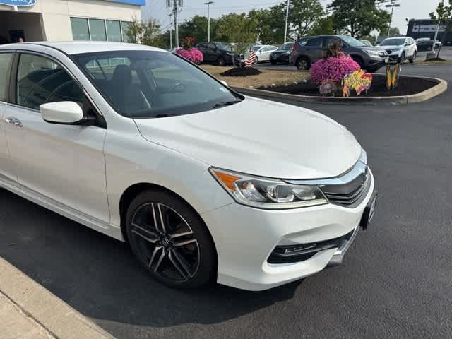 Thumbnail: 2017 Honda Accord - 4