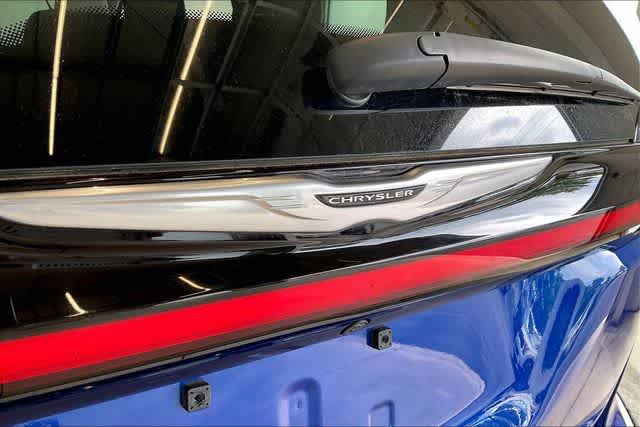 Thumbnail: 2021 Chrysler Pacifica - 8