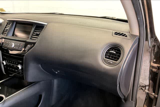 Thumbnail: 2015 Nissan Pathfinder - 25