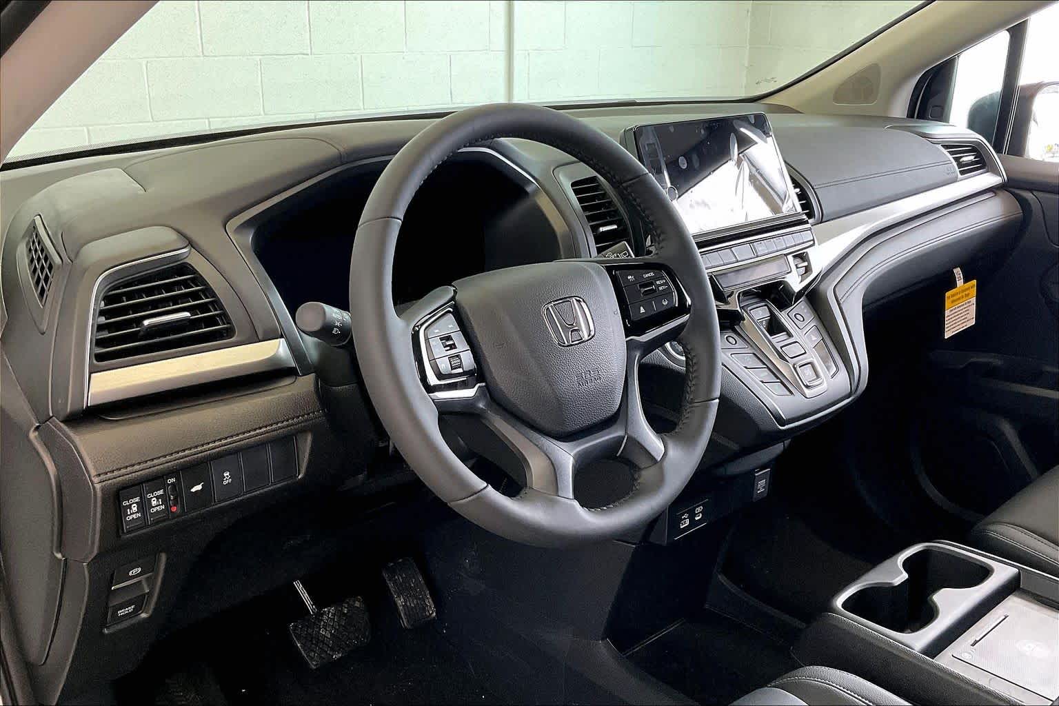 Thumbnail: 2026 Honda Odyssey - 2