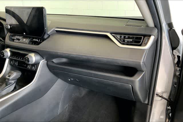 Thumbnail: 2023 Toyota RAV4 - 25