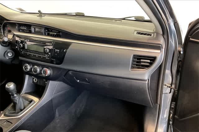 Thumbnail: 2014 Toyota Corolla - 25