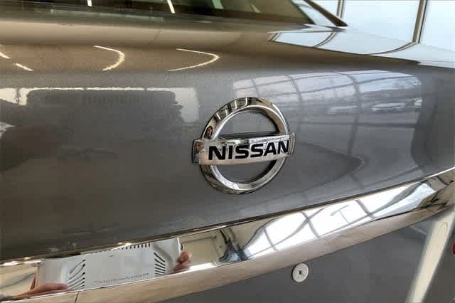 Thumbnail: 2017 Nissan Sentra - 8