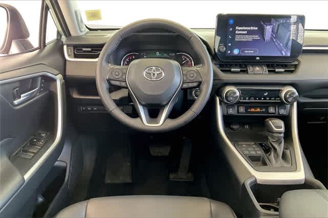 Thumbnail: 2023 Toyota RAV4 - 16