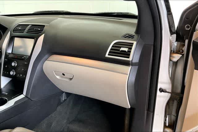 Thumbnail: 2014 Ford Explorer - 25