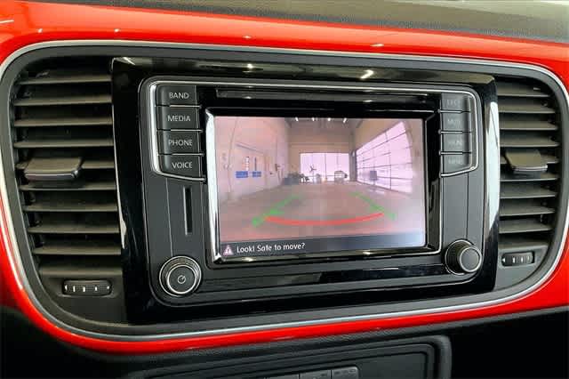 Thumbnail: 2016 Volkswagen Beetle - 28