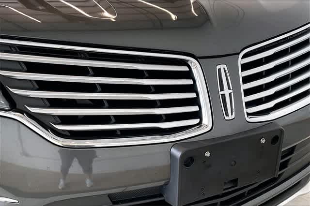 Thumbnail: 2017 Lincoln MKC - 35