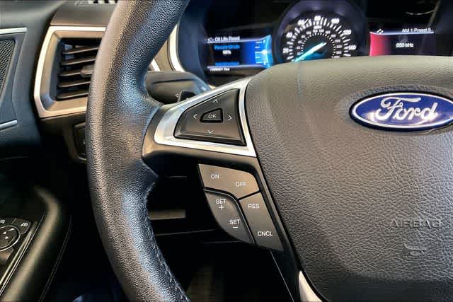 Thumbnail: 2016 Ford Edge - 27