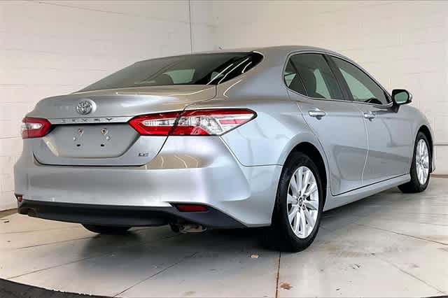 Thumbnail: 2018 Toyota Camry - 24