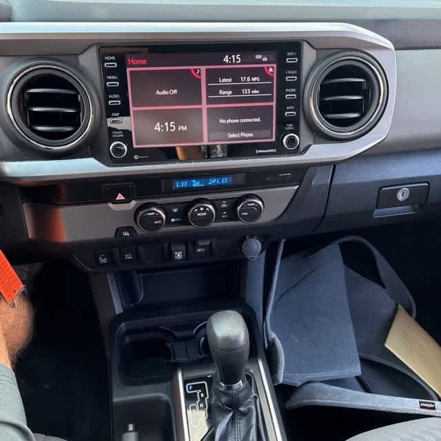 Thumbnail: 2022 Toyota Tacoma - 11