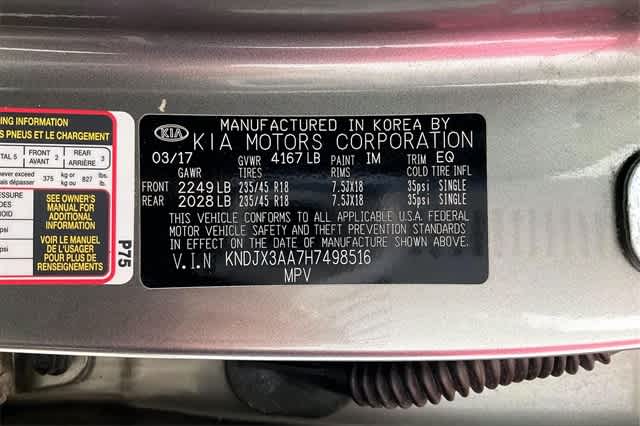 Thumbnail: 2017 Kia Soul - 21