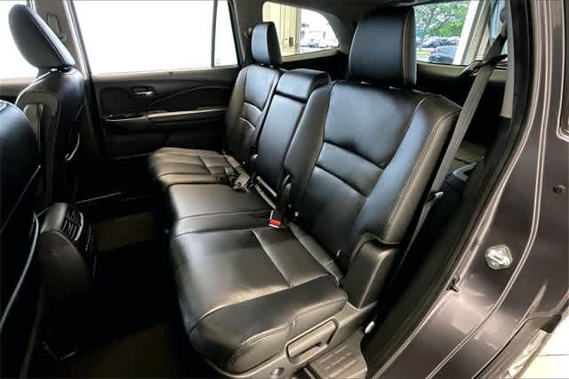 Thumbnail: 2020 Honda Pilot - 14