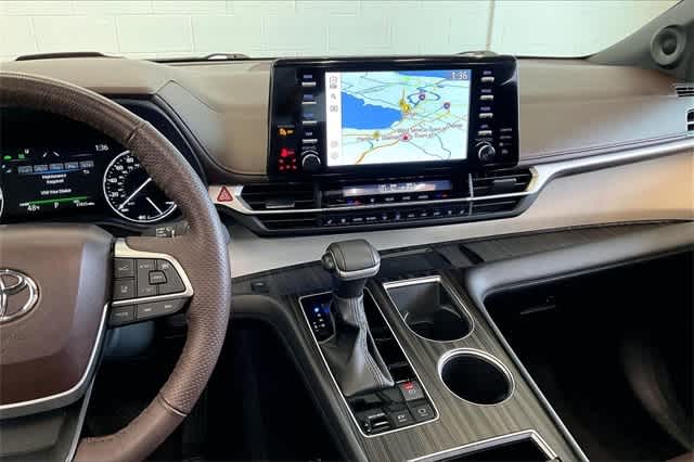 Thumbnail: 2023 Toyota Sienna - 17