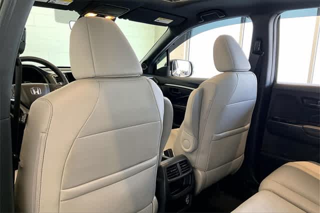 Thumbnail: 2022 Honda Passport - 13