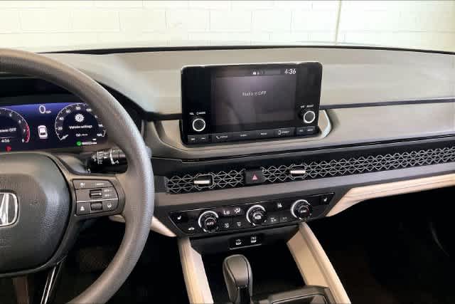 2025 Honda Accord SE - Photo 17