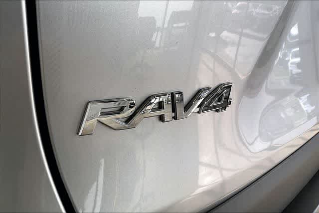 Thumbnail: 2023 Toyota RAV4 - 36