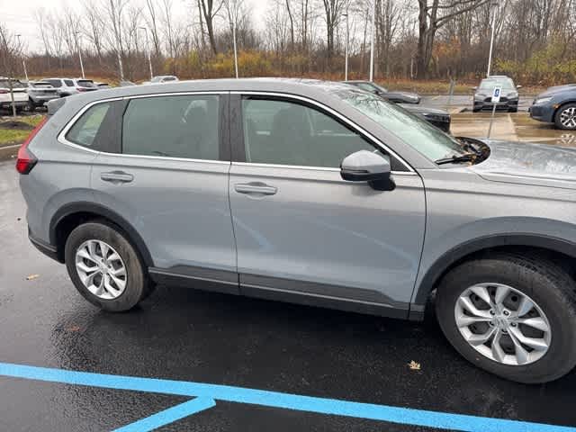 2023 Honda CR-V LX photo 3