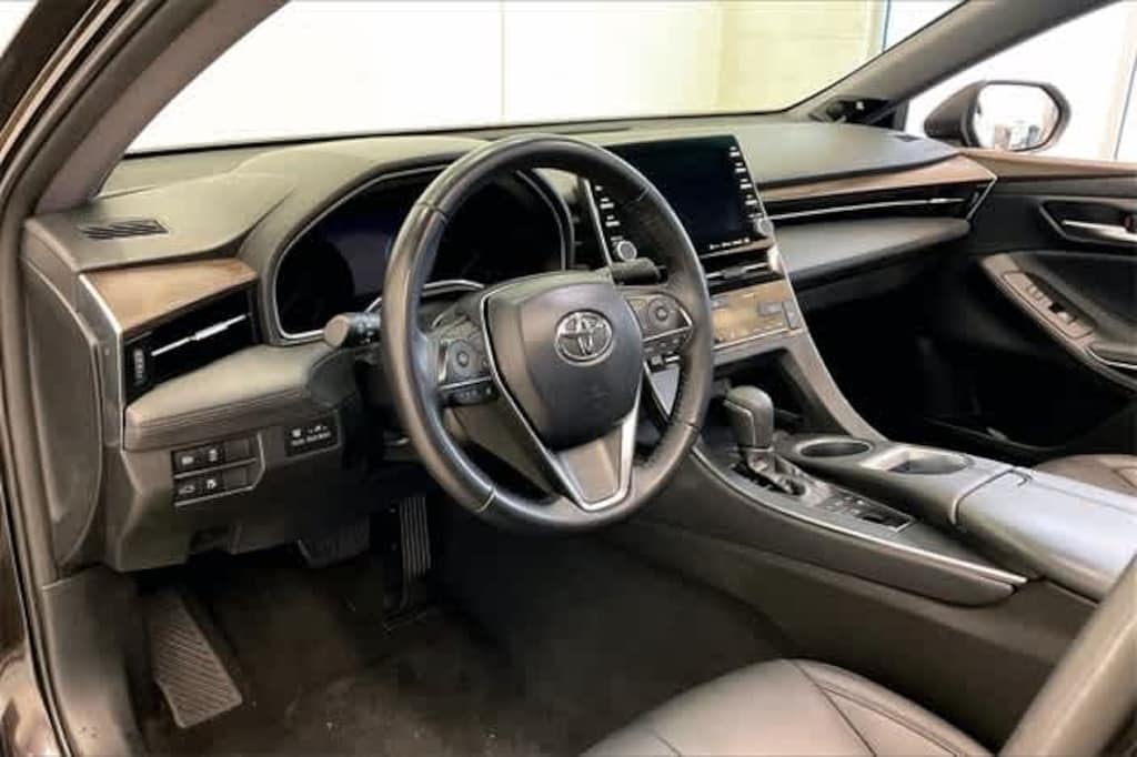 Used 2019 Toyota Avalon XLE Sedan