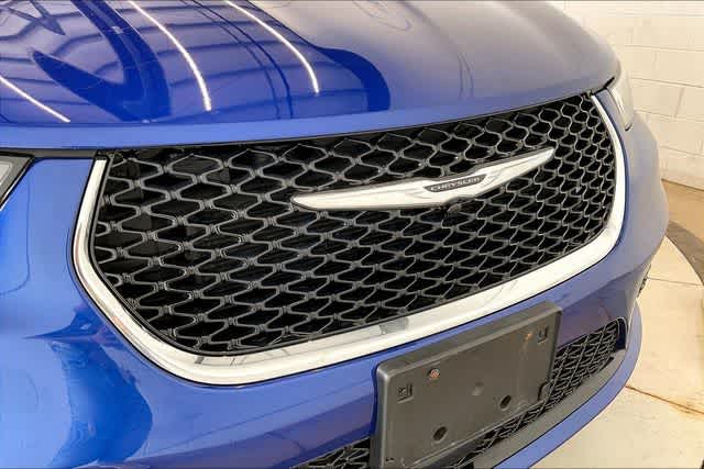 Thumbnail: 2021 Chrysler Pacifica - 34
