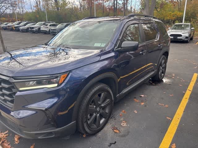 2023 Honda Pilot Sport photo 2