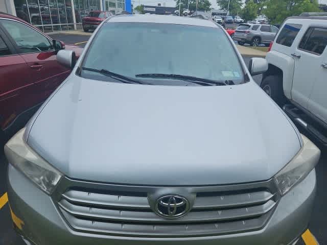 Thumbnail: 2012 Toyota Highlander - 9