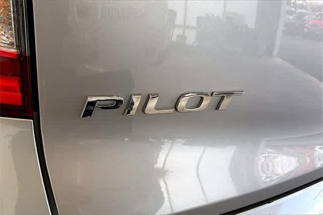 Thumbnail: 2022 Honda Pilot - 36