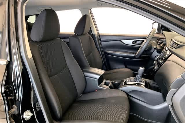 Thumbnail: 2018 Nissan Rogue Sport - 15