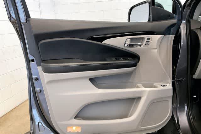 Thumbnail: 2020 Honda Pilot - 30