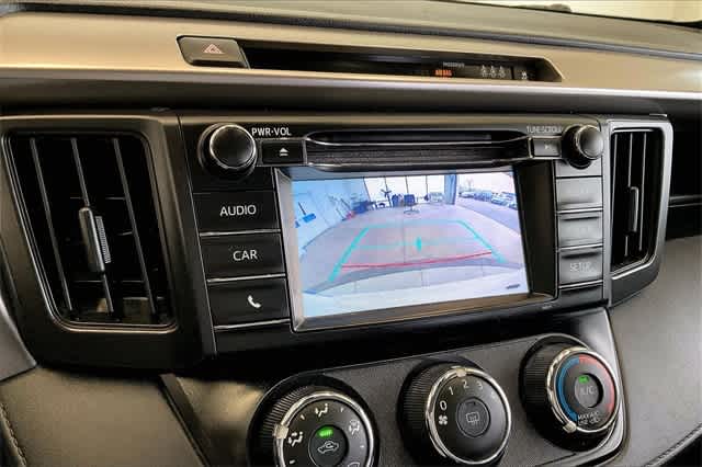 Thumbnail: 2017 Toyota RAV4 - 29