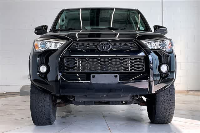 Thumbnail: 2015 Toyota 4Runner - 7