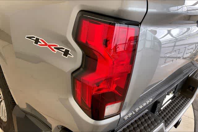 Thumbnail: 2024 Chevrolet Colorado - 33