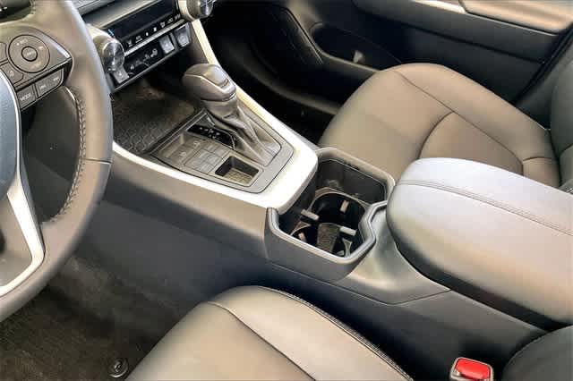 Thumbnail: 2023 Toyota RAV4 - 18