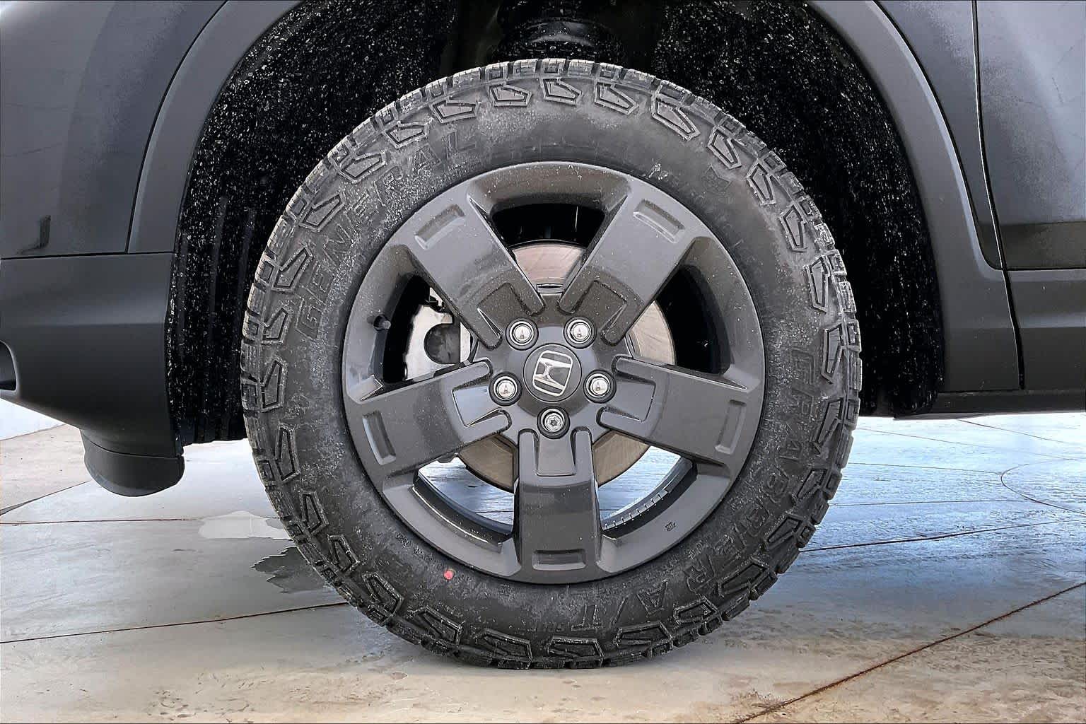 Thumbnail: 2026 Honda Ridgeline - 8