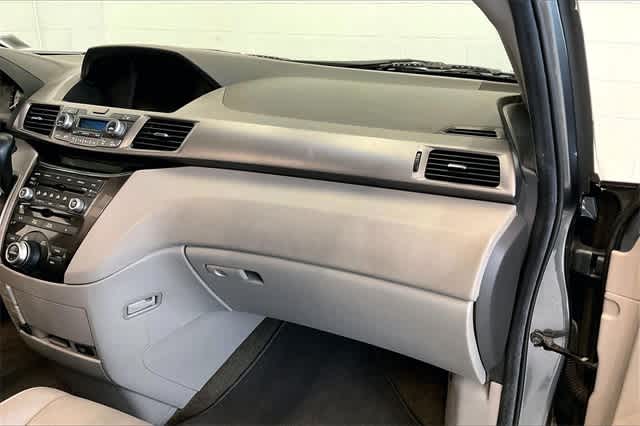 Thumbnail: 2012 Honda Odyssey - 24